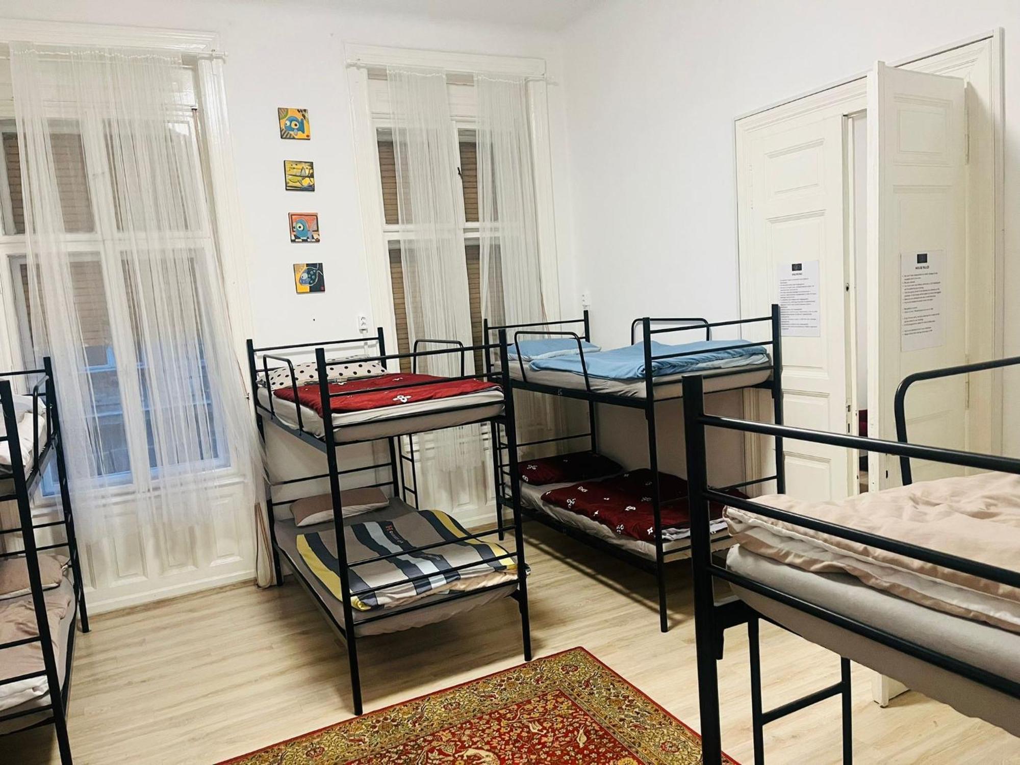 Doxie Rooms And Beds Budapest Kültér fotó