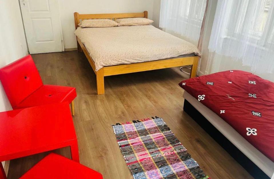 Doxie Rooms And Beds Budapest Kültér fotó